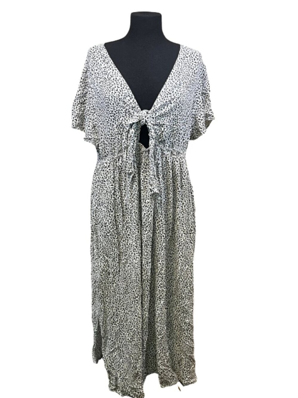 A Beautiful Soul Leopard Tie Front Cutout Maxi Dress Size B